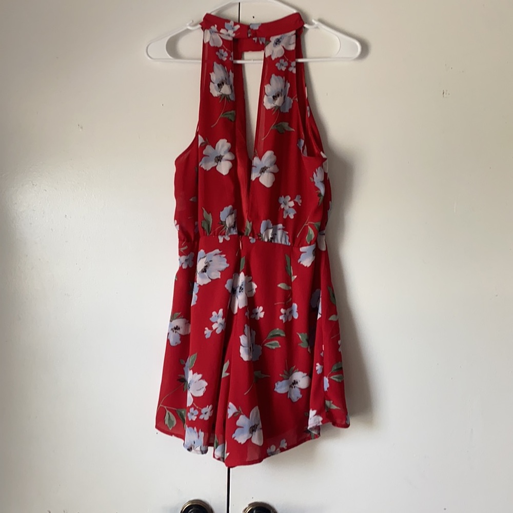 RED ROMPER - Picture 3 of 4